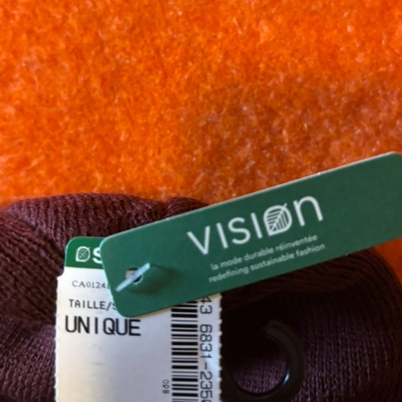 Unisex burgundy monochrome cuffed tuque hat beanie NWT - Picture 5 of 7